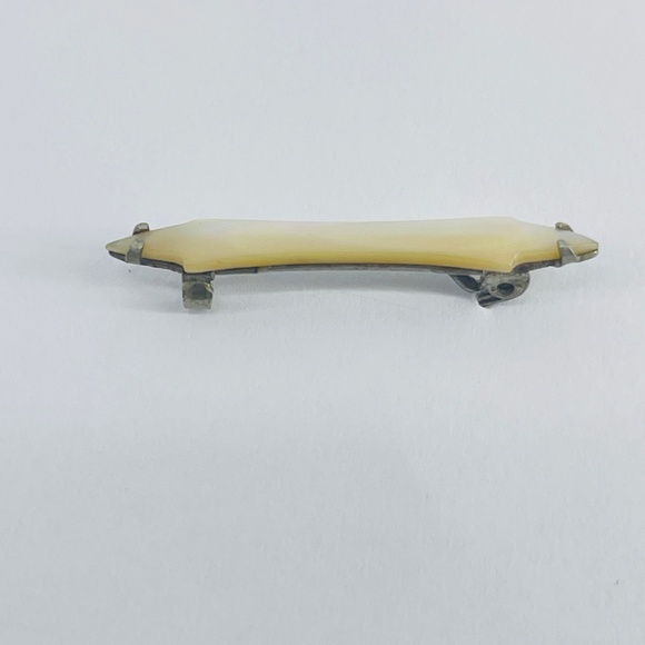 Victorian Carved Mother Of Pearl Hand Antique Pin C Hook Clasp Pin MINT 1.25". - Picture 2 of 11